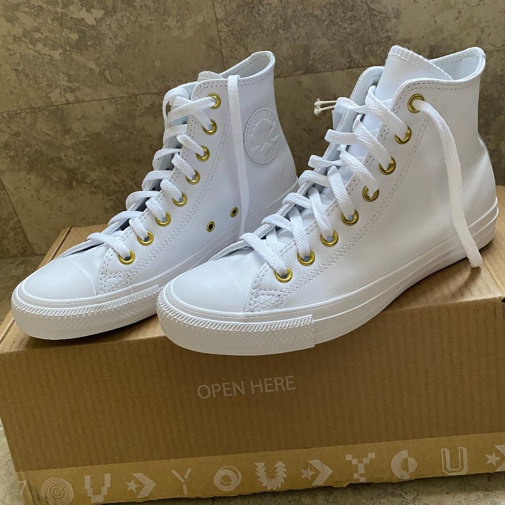 Converse white leather gold inlets 8.5